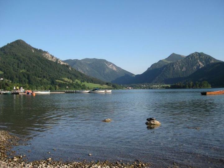 Wohnung Edelweiss - Wohnen Auf Zeit - Homeoffice - Nah Am See - Buchbar Ab 28 Naechte Schliersee Exterior foto